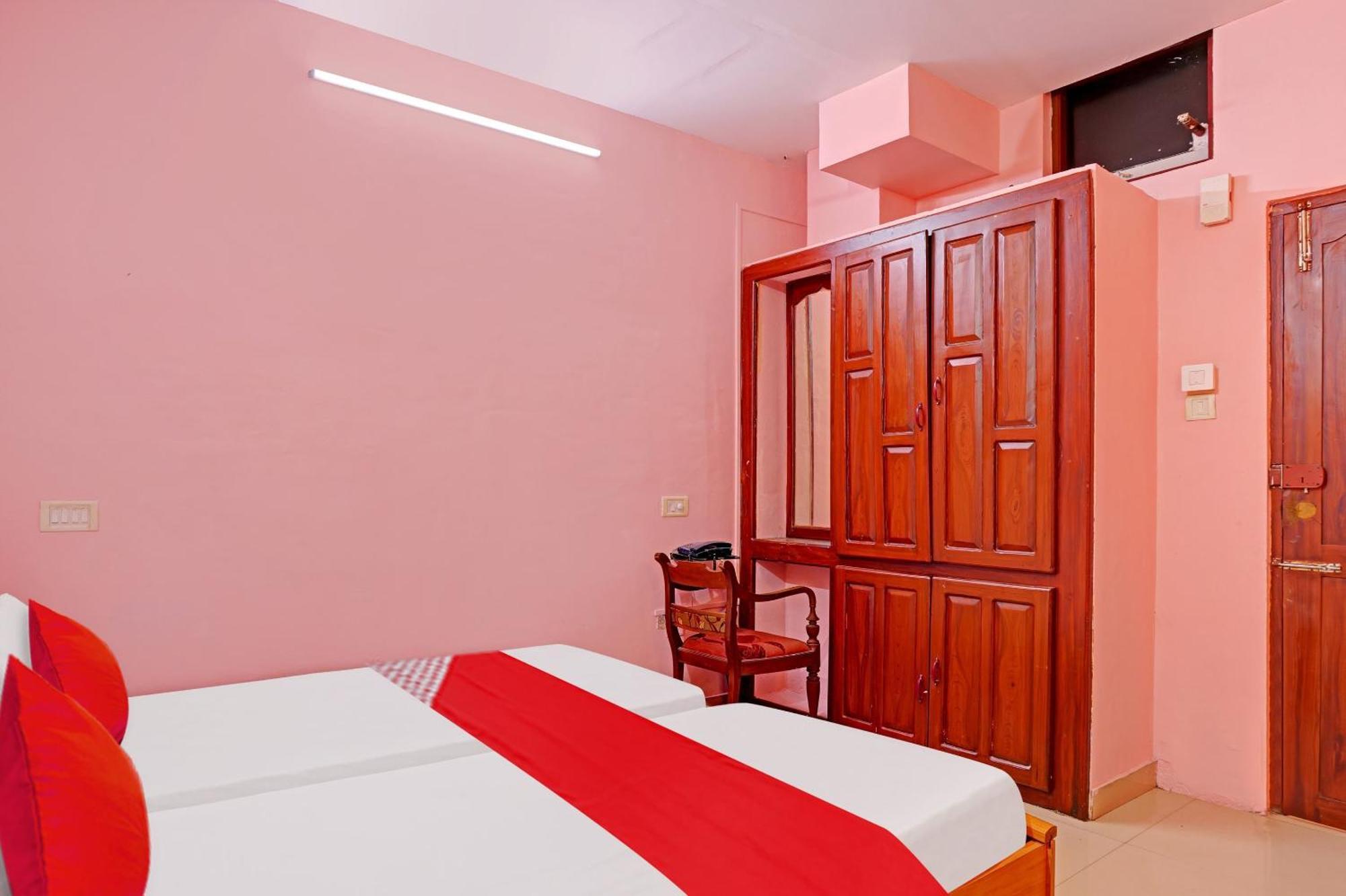 Hotel O Safa Inn Trippapur Экстерьер фото