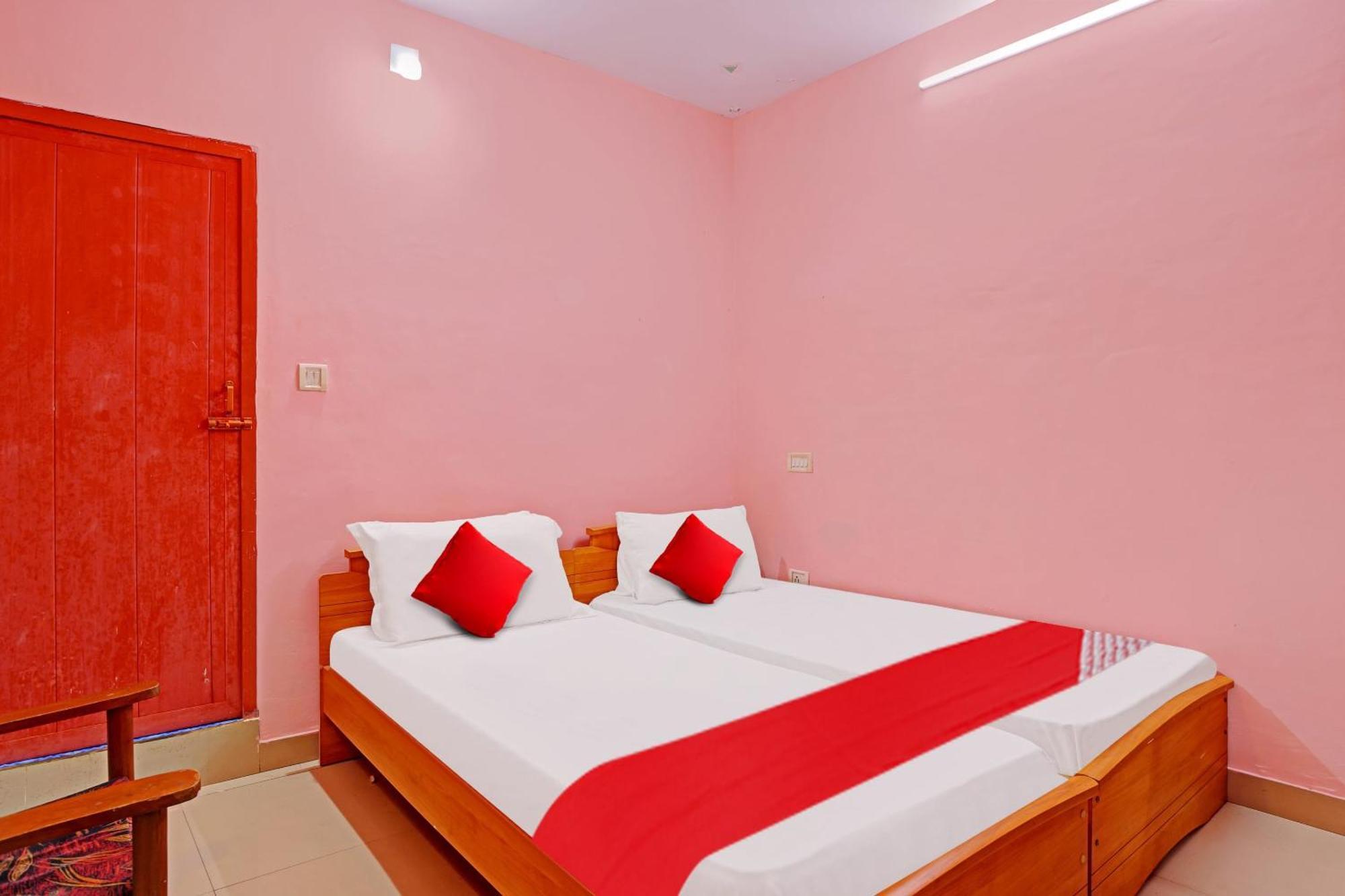 Hotel O Safa Inn Trippapur Экстерьер фото