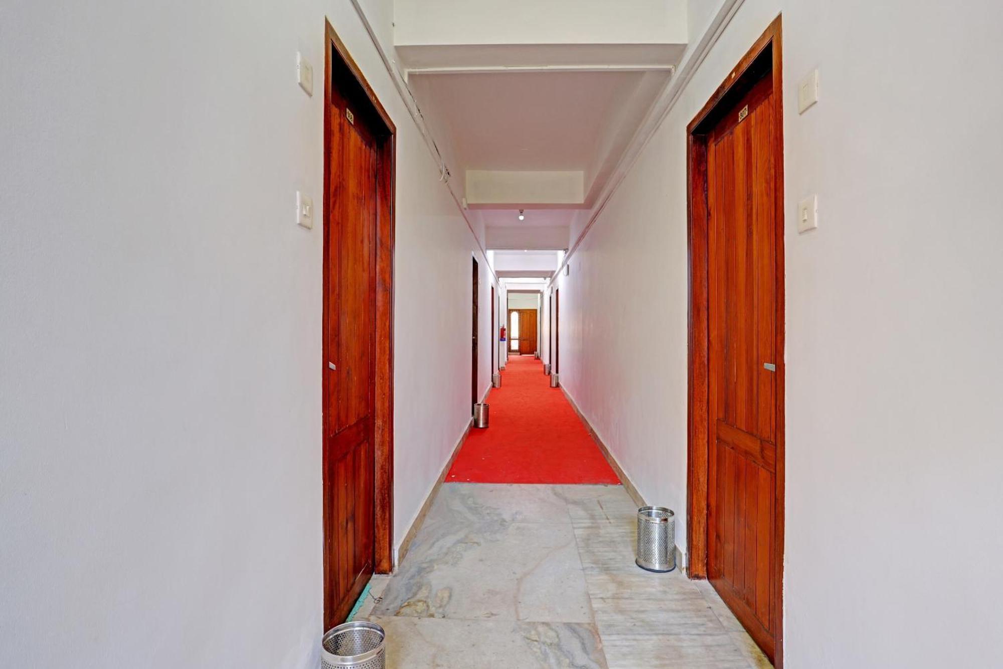 Hotel O Safa Inn Trippapur Экстерьер фото